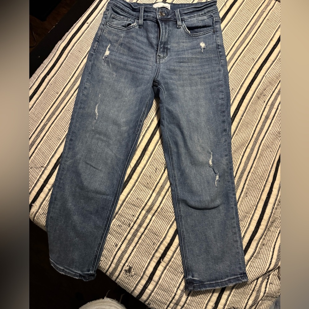 Vervet Stylish Women's Straight Leg Jeans in Blue